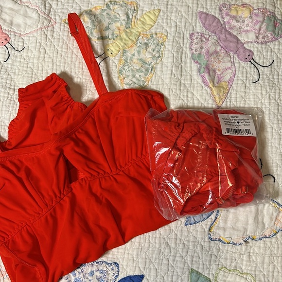 NWT Under The Wire Bodysuit In Blood Orange - Picture 3 of 5